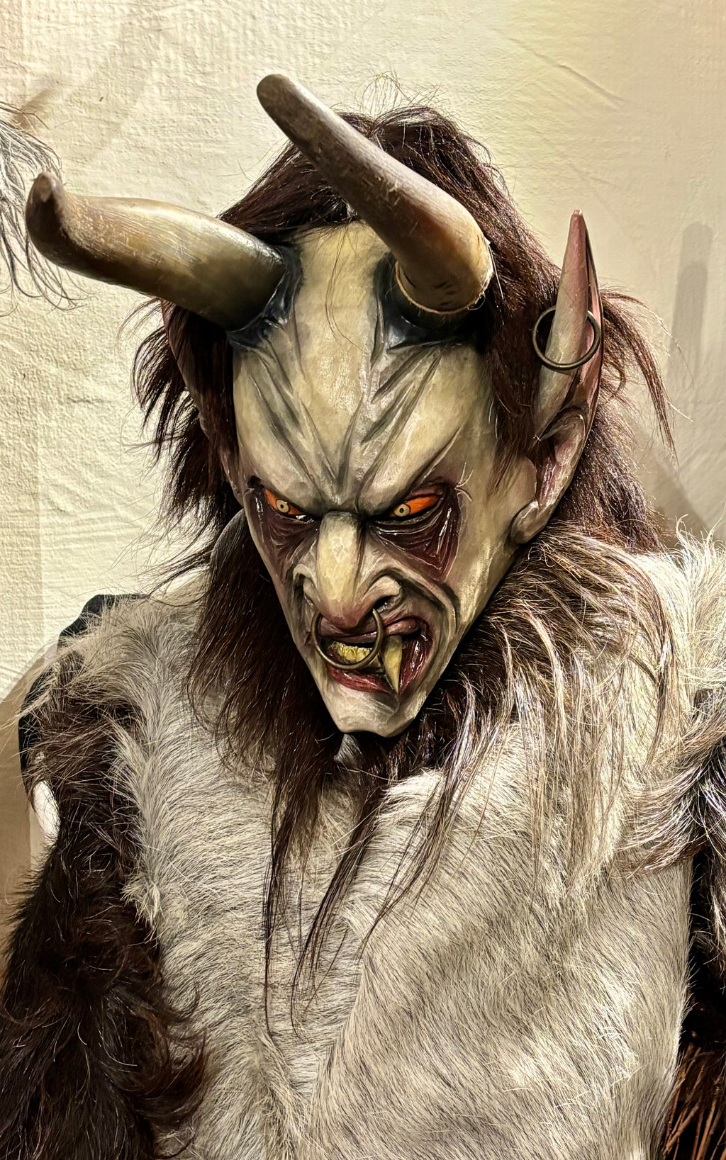 Neuwertige Kinderkrampusmaske von Kratzer Loavn