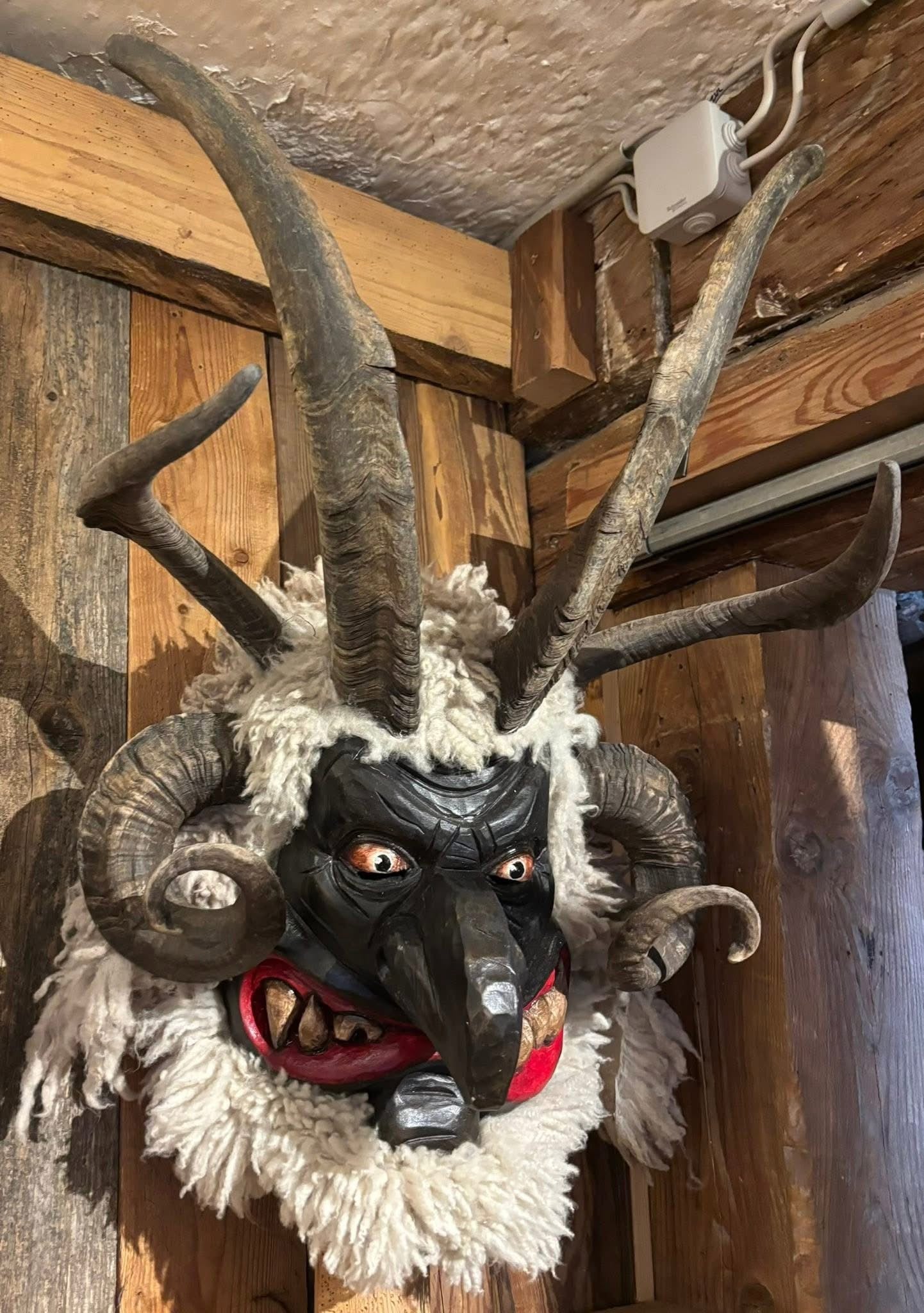 Perchtenmaske