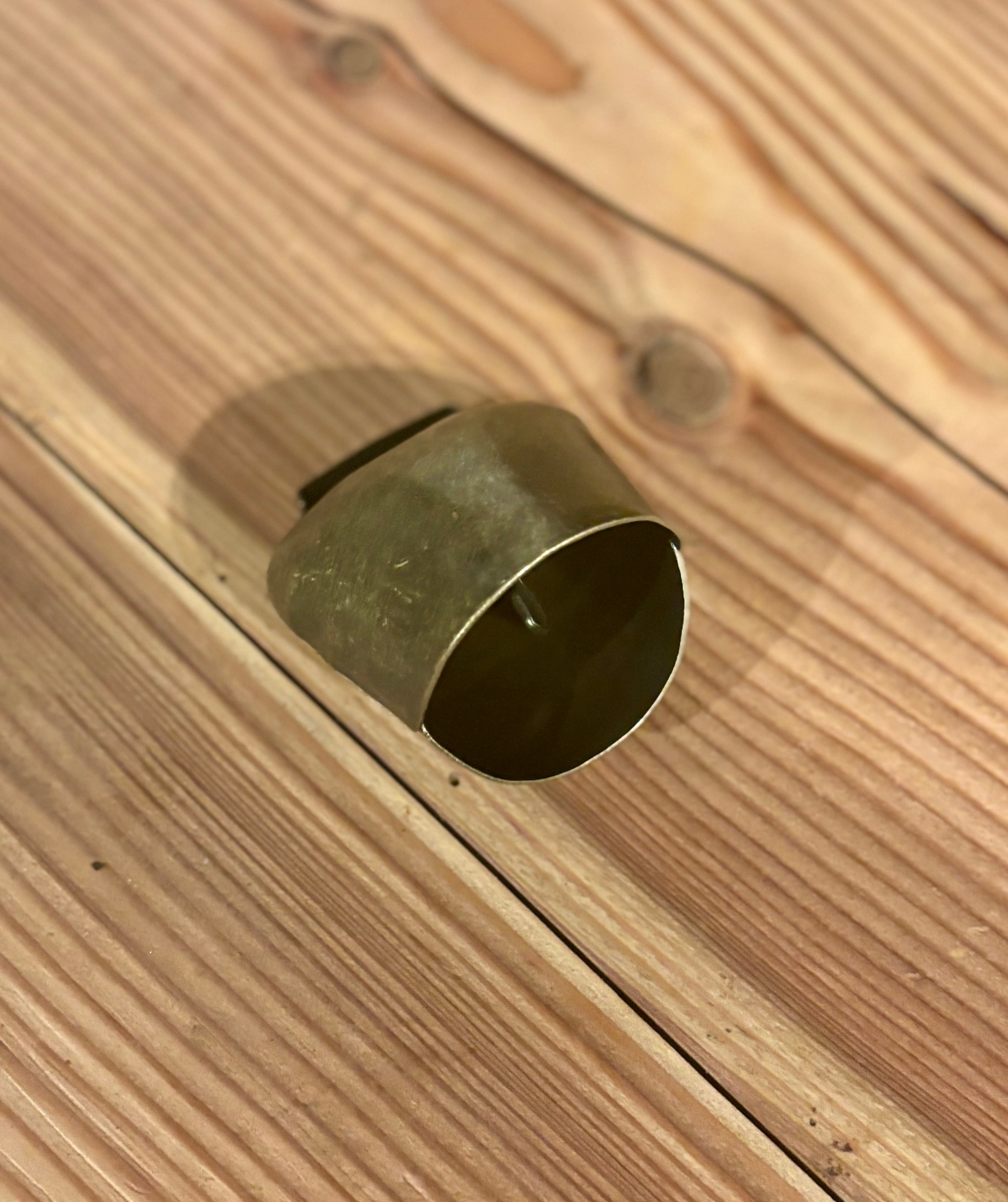 Glocke Altmessing klein