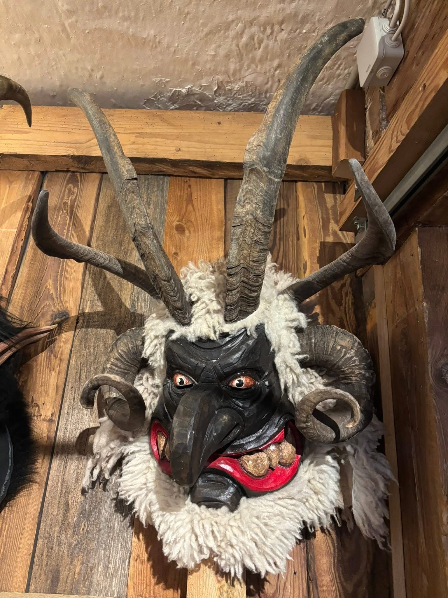 Perchtenmaske